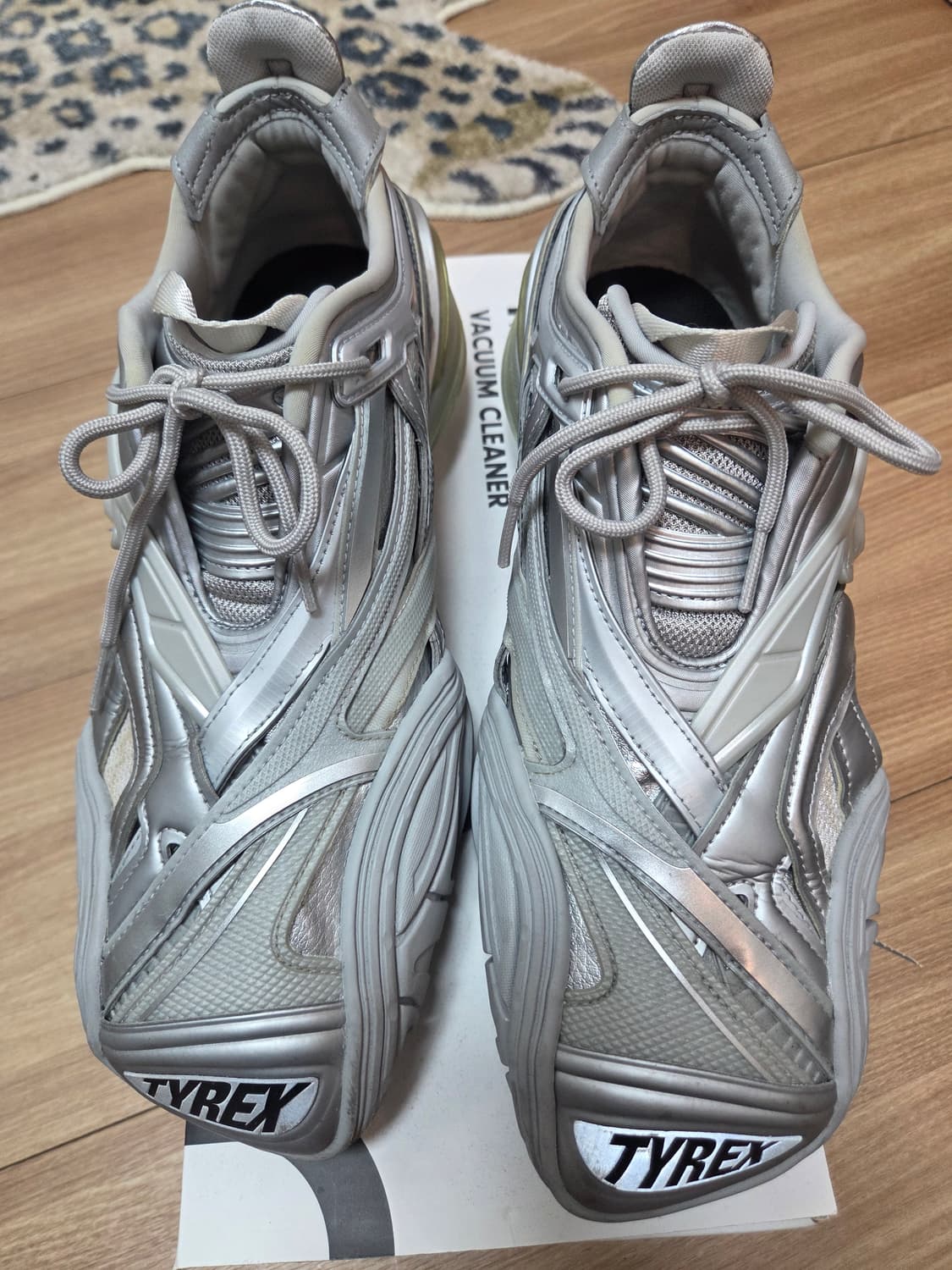 발렌시아가 타이렉스 실버 상품이미지1