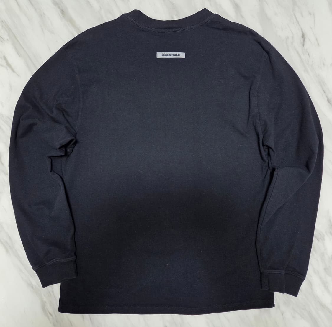 피오갓에센셜 블랙 롱 슬리브 상품이미지2