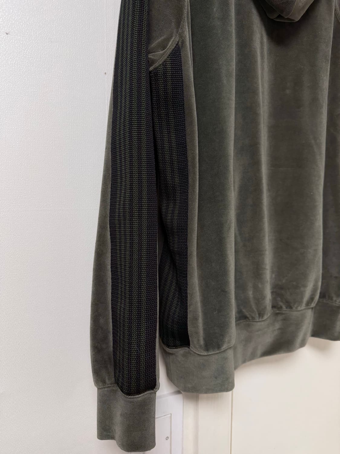 니들스 벨루어 후드 카키 XS 상품이미지4