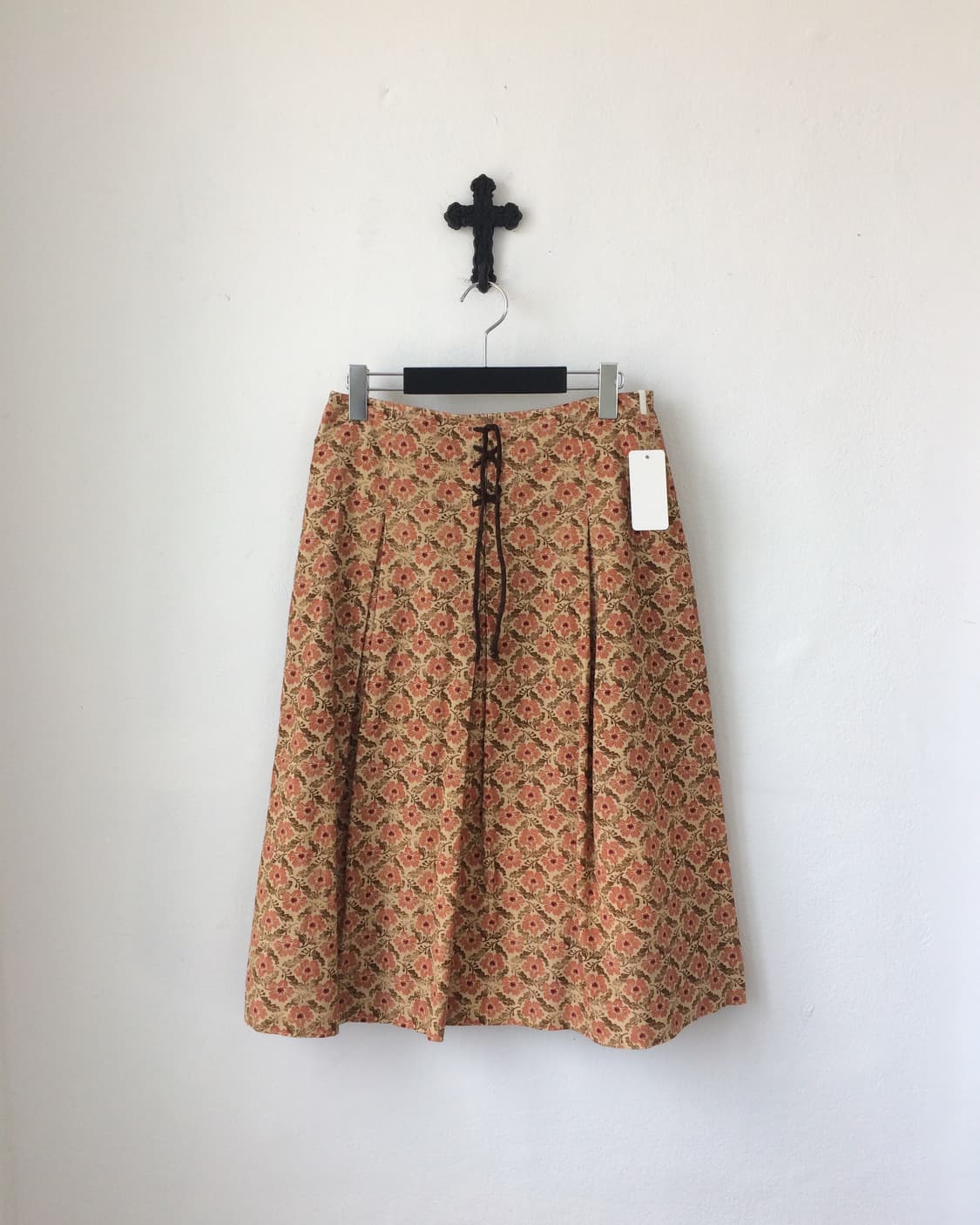 Lace up point flower pattern pleats skir 상품이미지1