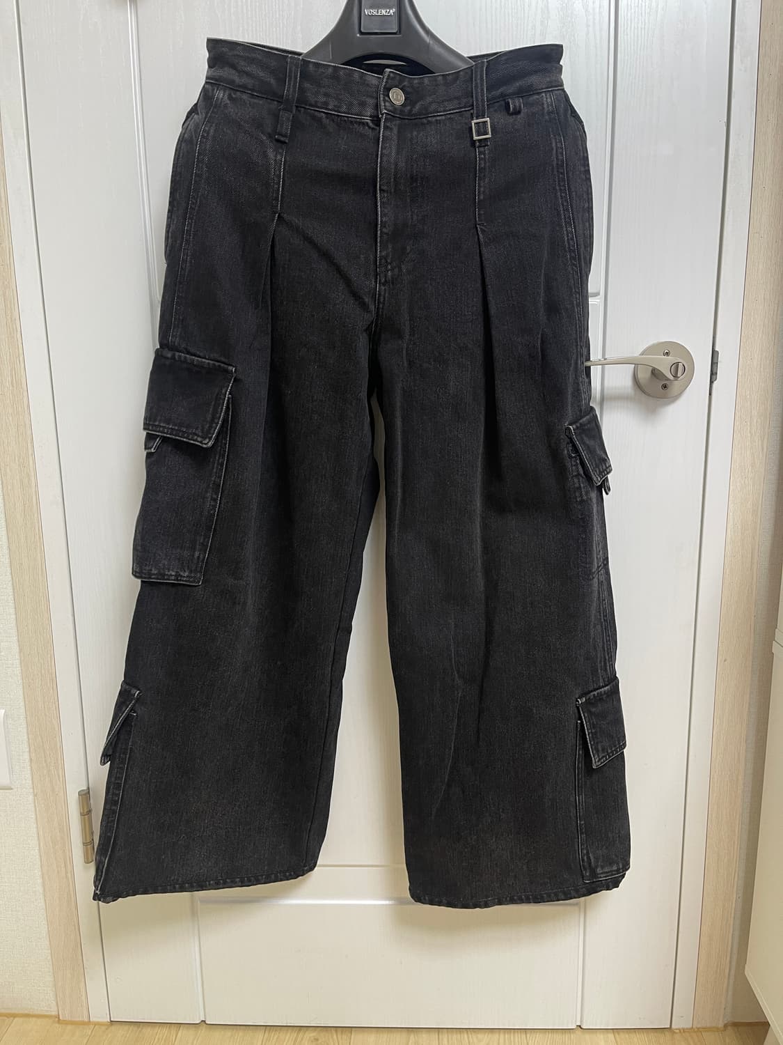 우영미 와이드 데님 카고 팬츠 블랙  48 상품이미지1