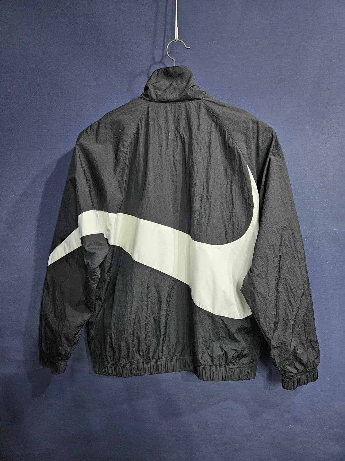 나이키 자수로고 빅스우시 블랙 남성 100 바람막이 집업자켓  상품이미지2