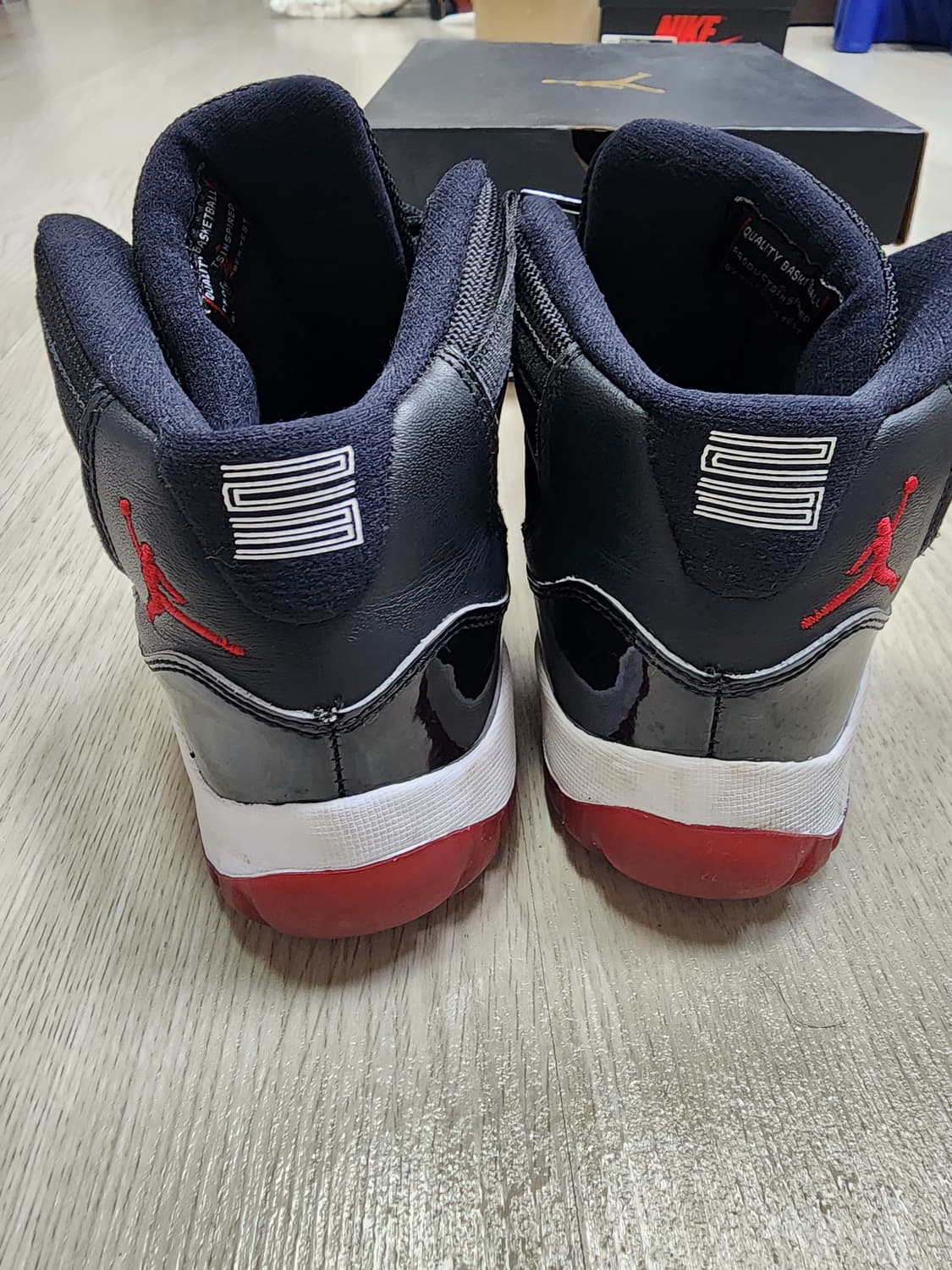 나이키 조던11 레트로 브레드 220 상품이미지5