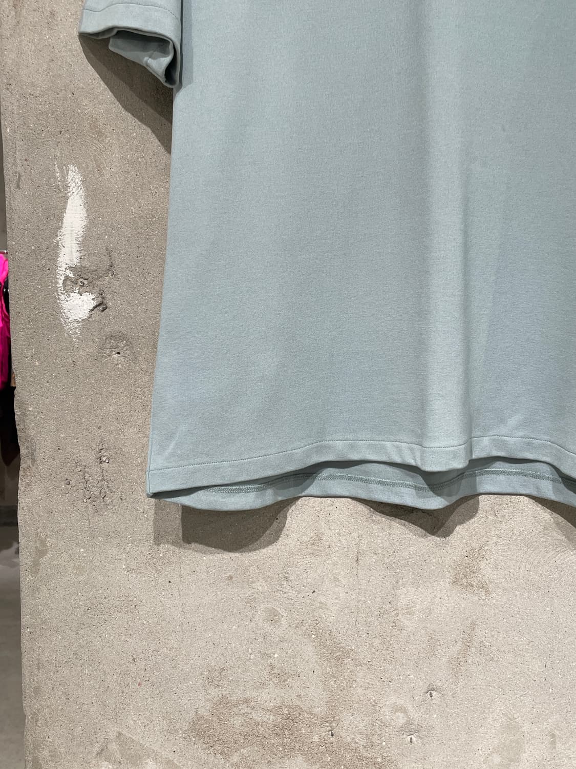 아크네 스튜디오 민트 나비드 넥 로고 하프티 상품이미지4