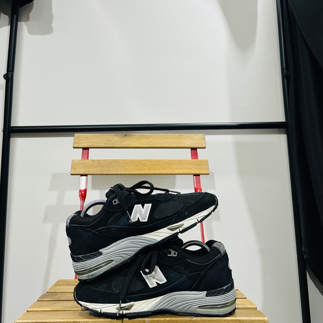 UK5) 뉴발란스 운동화 남녀 공용 신발 991 UK 블랙 스웨이드 상품이미지8