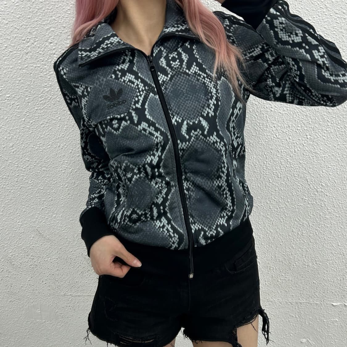 아디다스 뱀피 블랙라인 트랙탑 90 상품이미지2