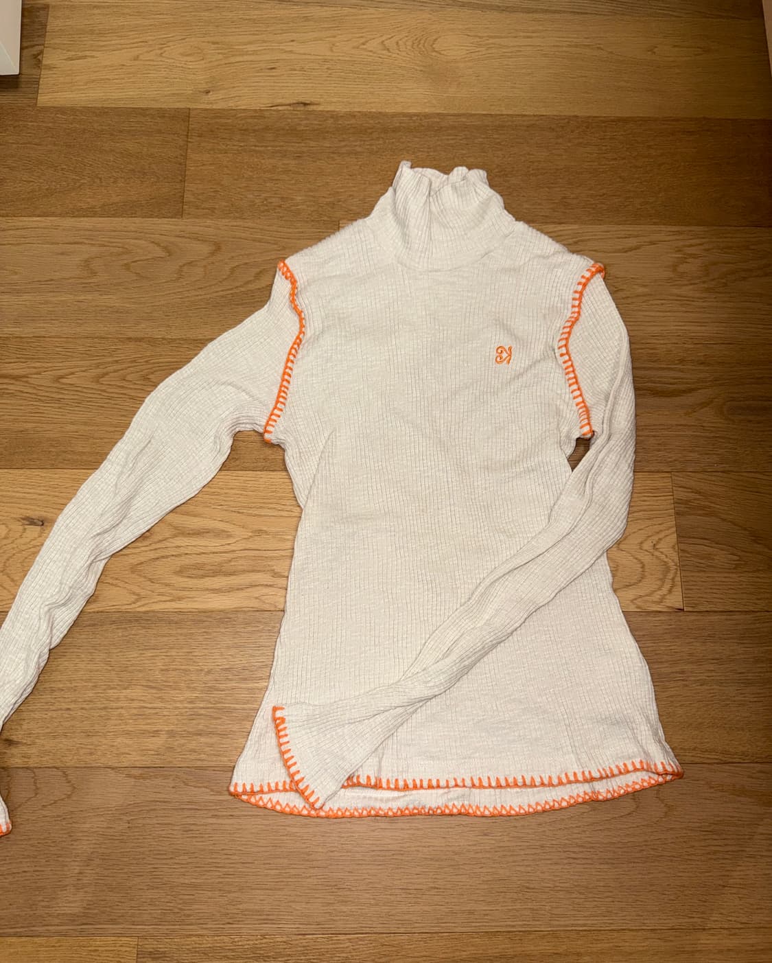 기준 스티치목폴라 상품이미지1