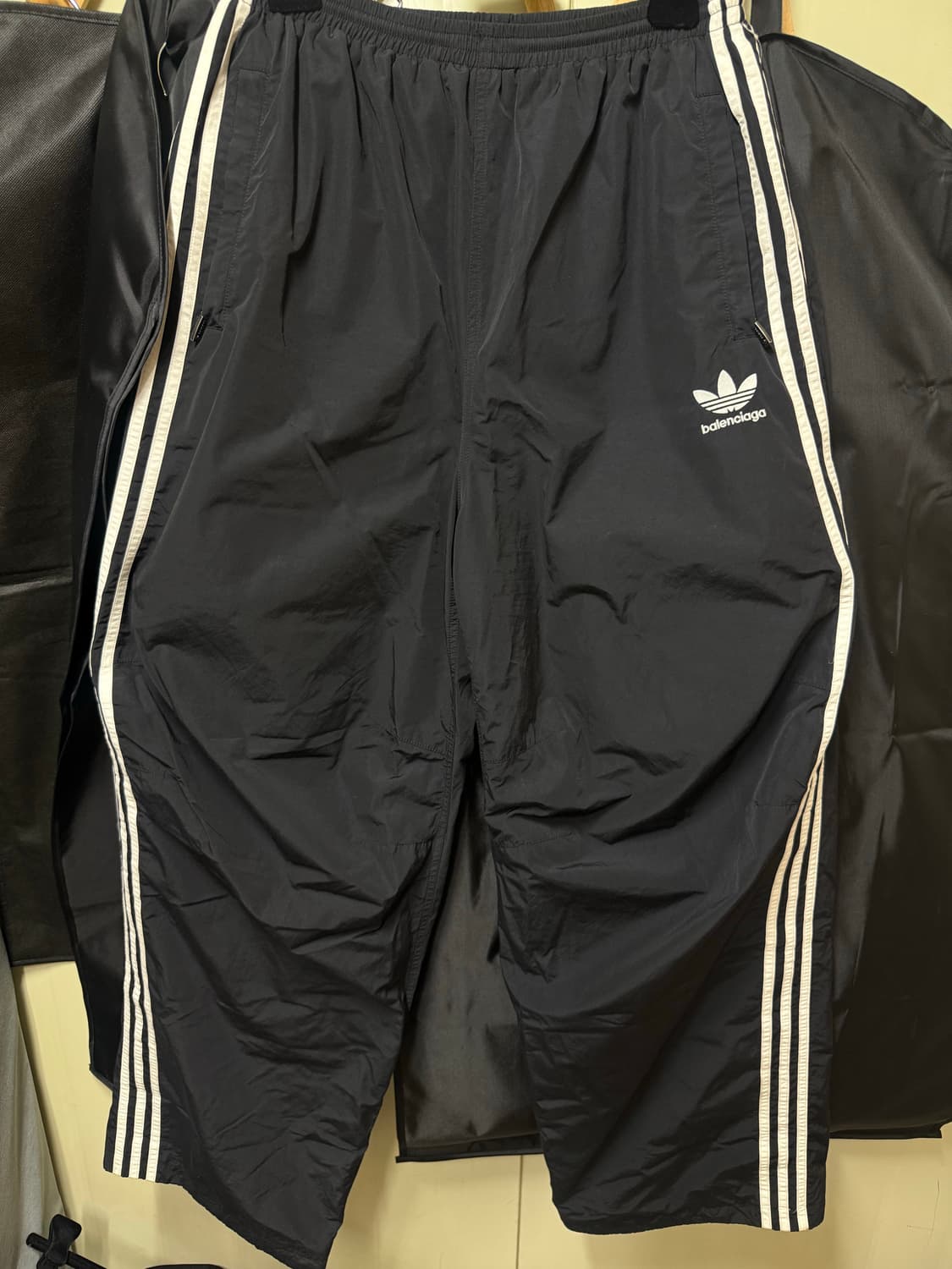 [XS] 발렌시아가 아디다스 포플린 트랙팬츠 스티치 블랙 상품이미지2