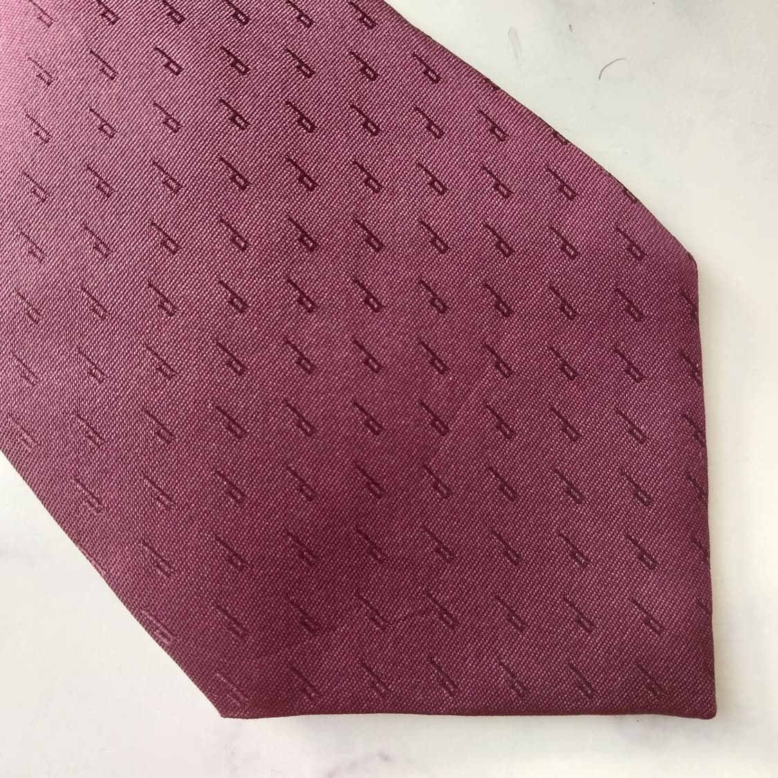 던힐 실크 와인 자카드 로고 넥타이 9.6cm A+등급 K1846
 상품이미지8