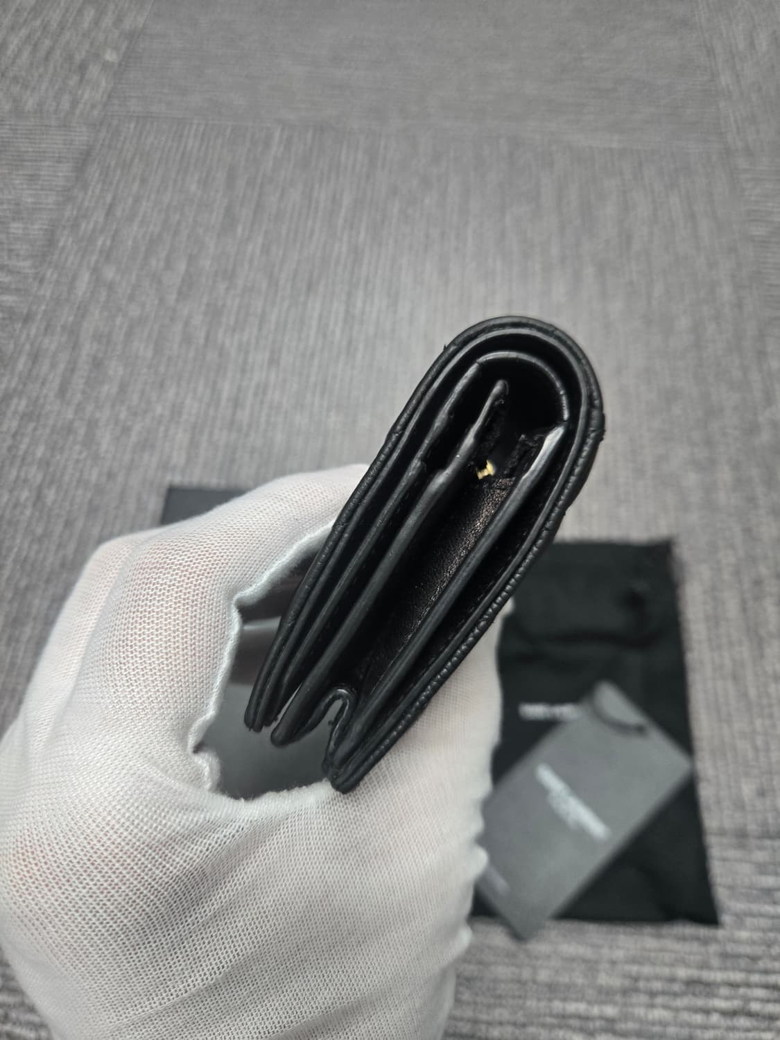 [특가][정품] 입생로랑 비지니스 반지갑 상품이미지4