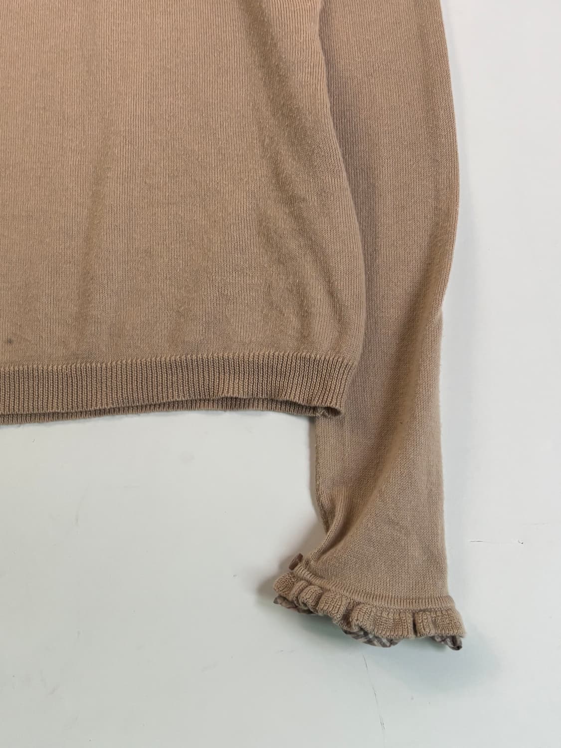 Burberrys 버버리 블루라벨 베이지컬러 프릴 슬리브니트 상품이미지6