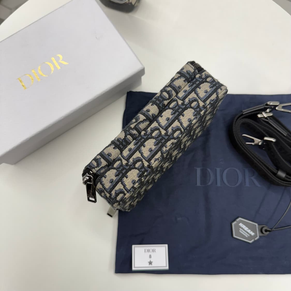 [1회 착용] 디올 오블리크 스트랩 파우치 메신저백 상품이미지5