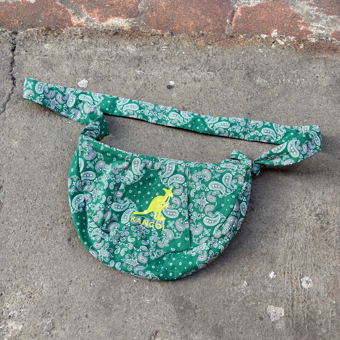 Kangol 캉골 페이즐리 미니 크로스백 가방 상품이미지1