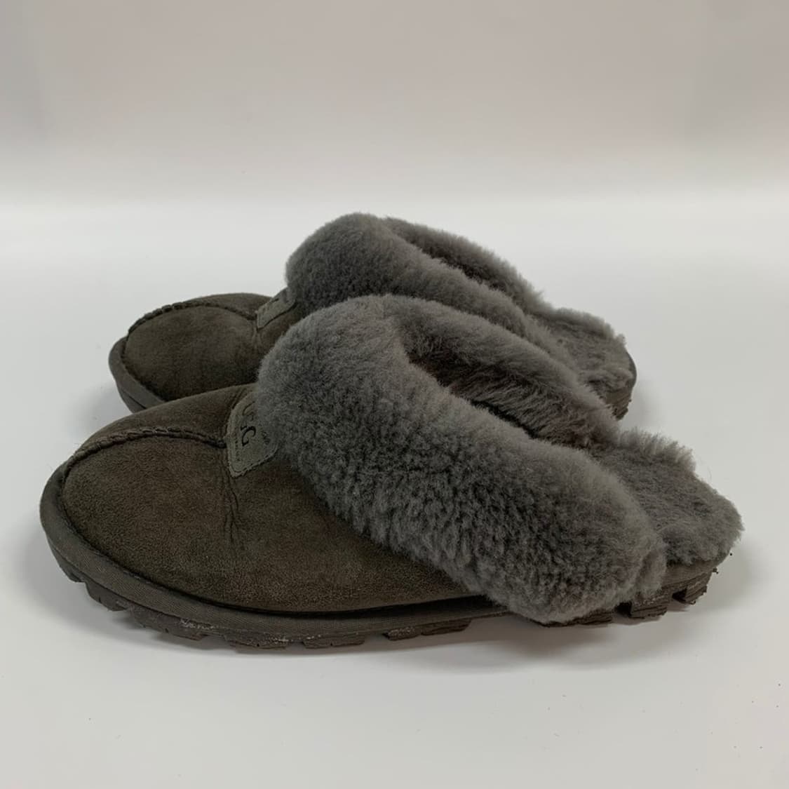 UGG 오즈웨어 양털 어그 슬리퍼 245 상품이미지3