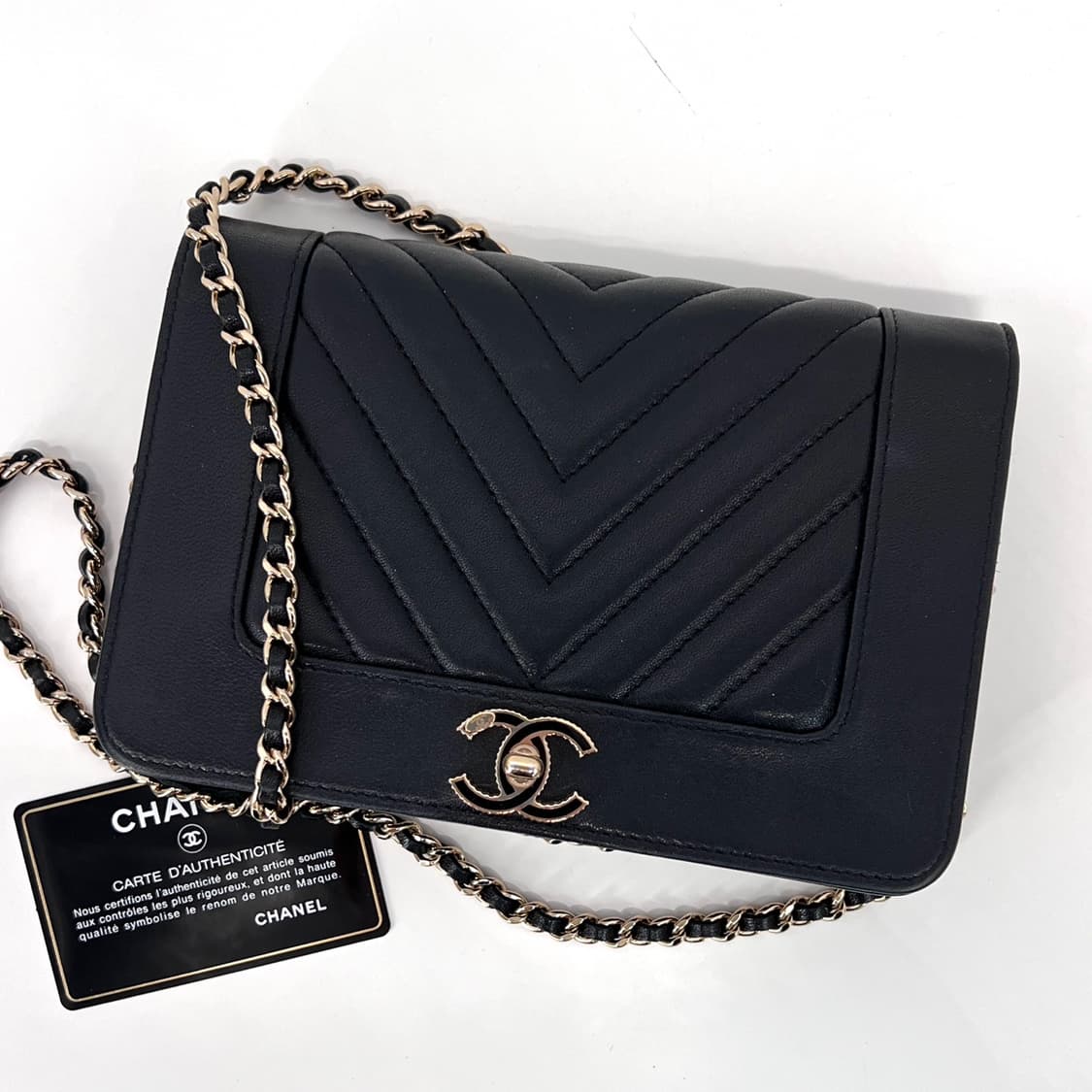 샤넬 마드모아젤 WOC 체인 크로스백 블랙 상품이미지3