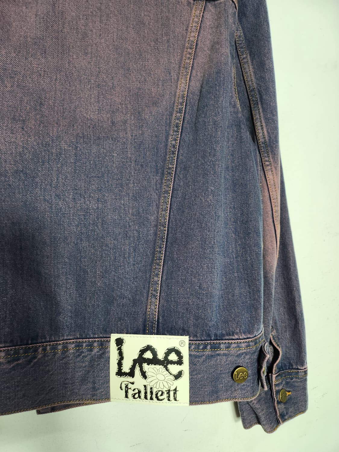 Lee Fallett 워싱 데님 트러커 자켓 상품이미지7