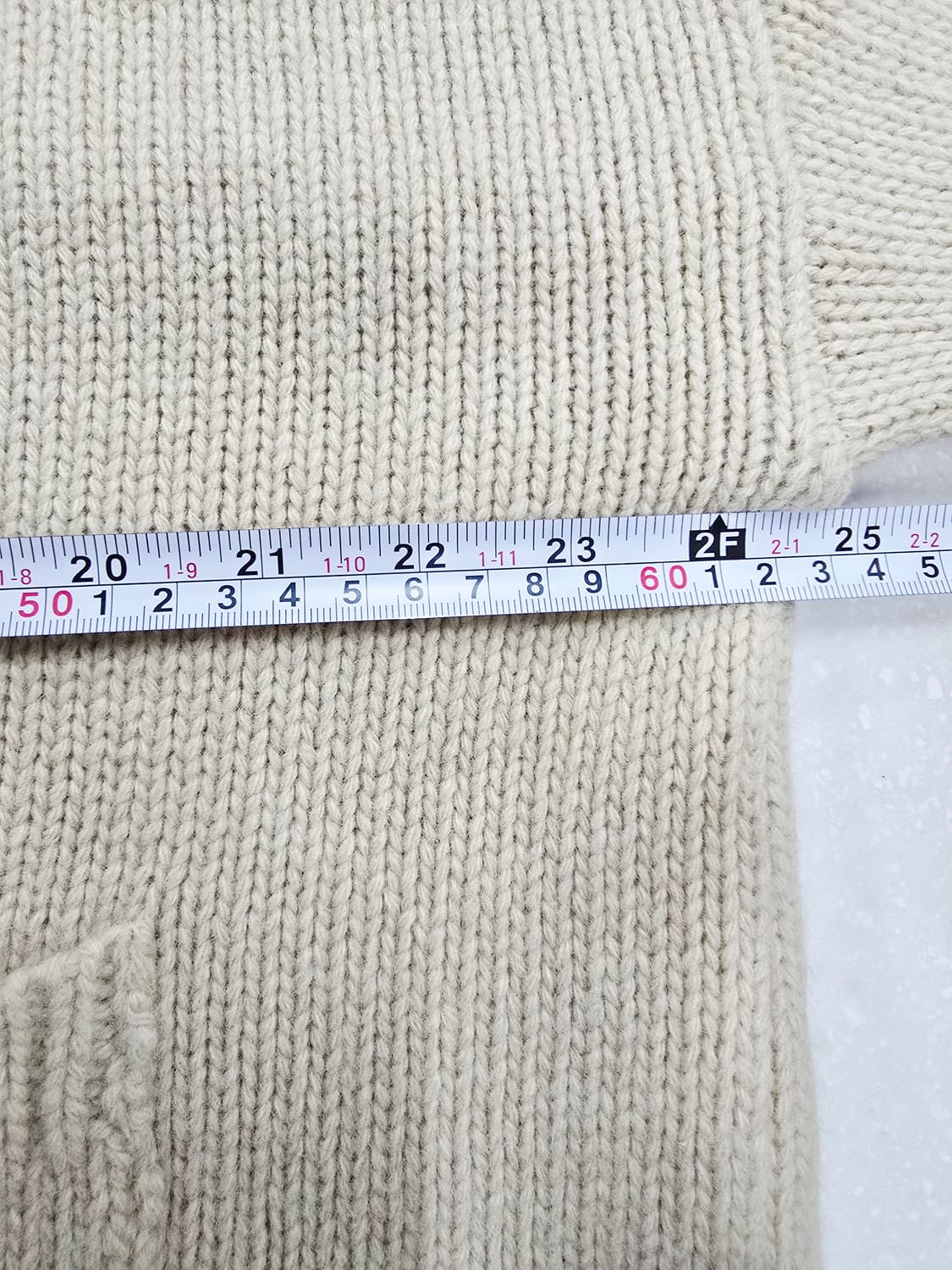 스튜디오 톰보이 베이지색 모혼방 가디건 상품이미지7