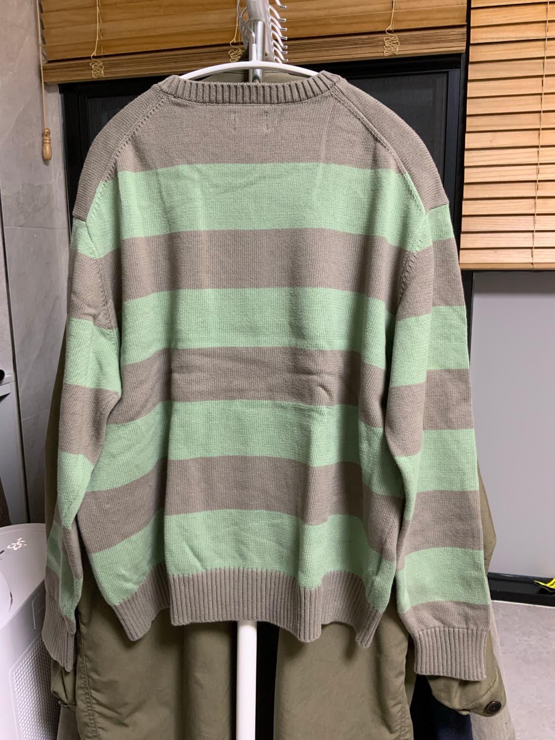 카키스 보더 스트라이프 스웨터 세이지/그린 (미디엄) 상품이미지2