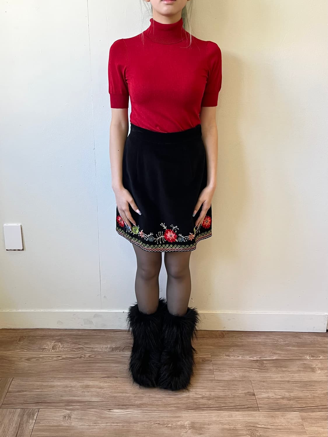 vert dense 레드 터틀넥 상품이미지7