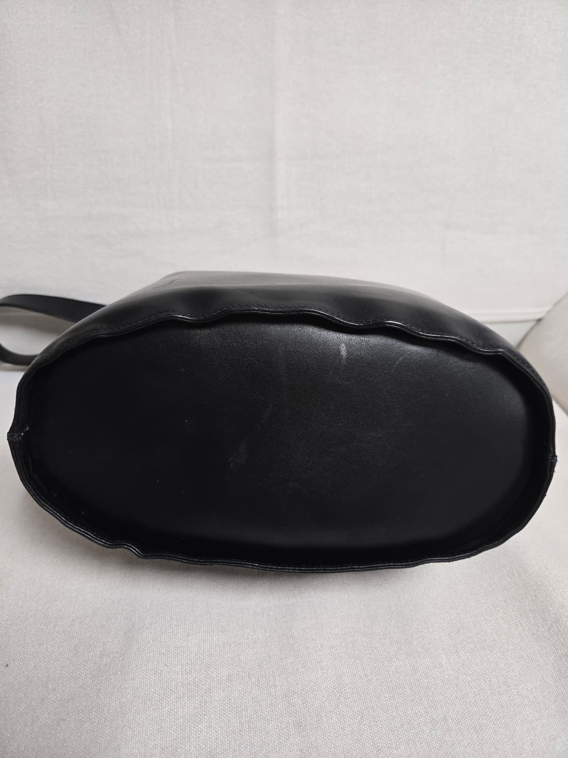 페라가모 버킷백 상품이미지3