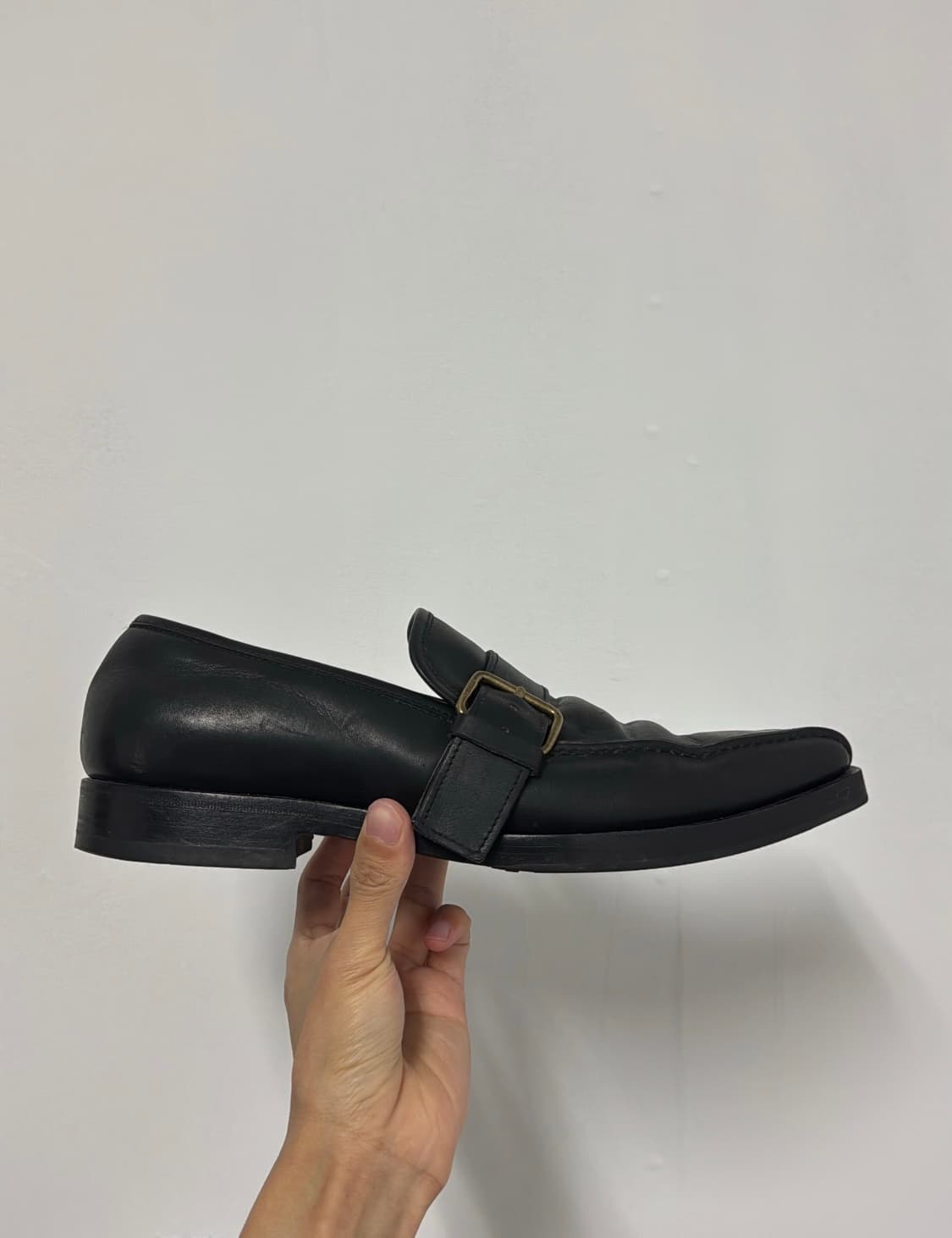 00s 프라다 빈티지 버클 로퍼 상품이미지1