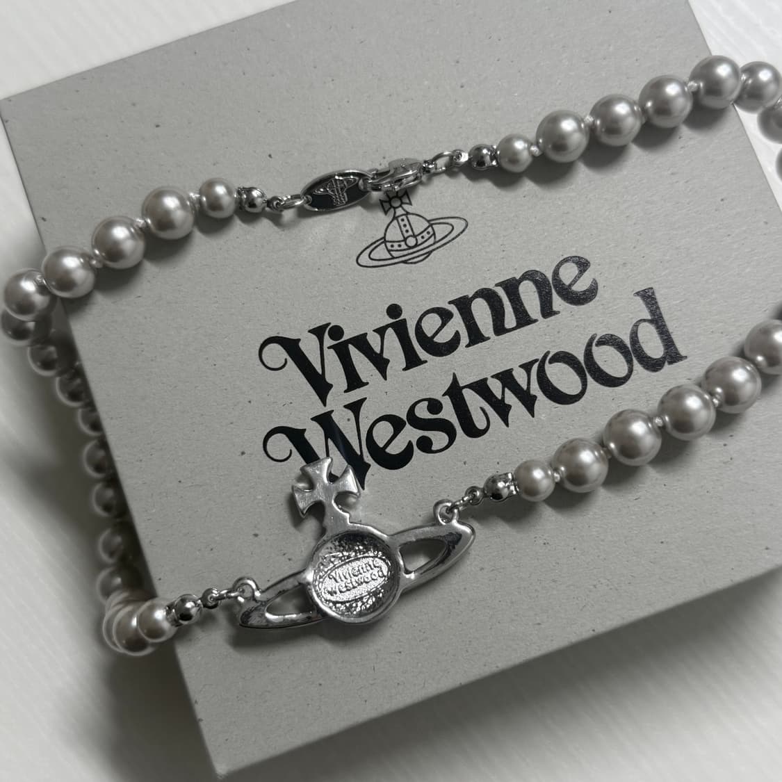 비비안웨스트우드 실버 펄 초커 목걸이 상품이미지2