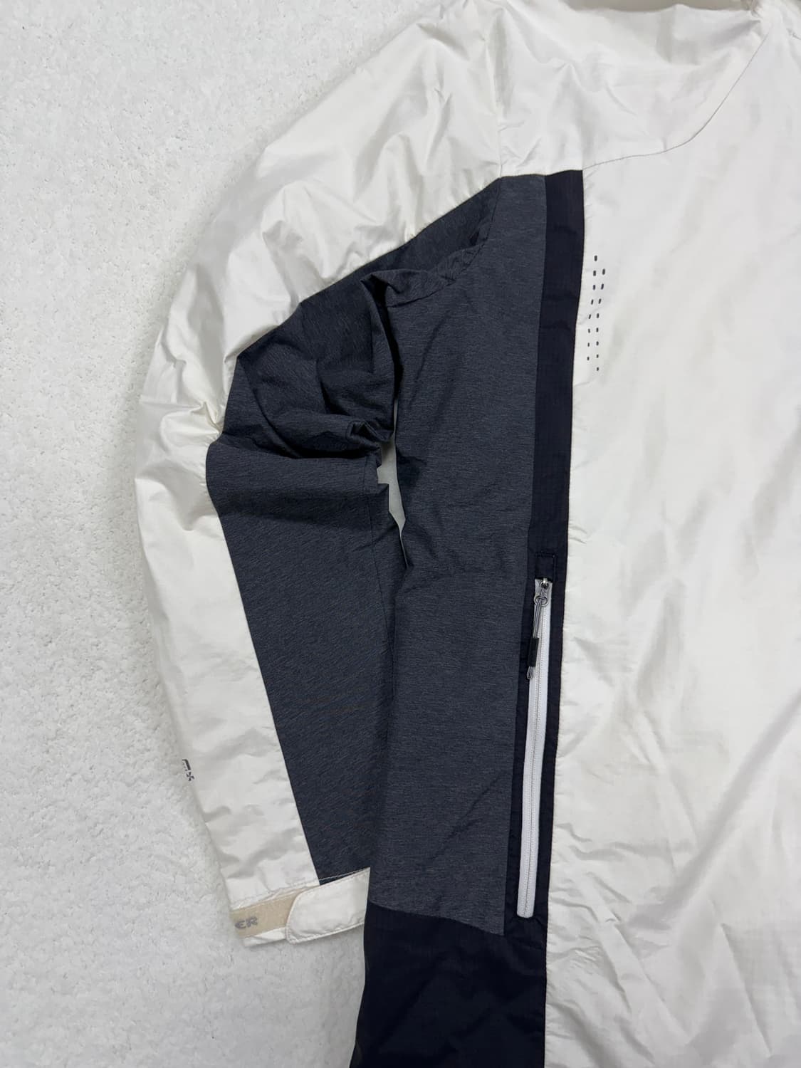 아이더 Xenium 바람막이 (XL) 상품이미지3