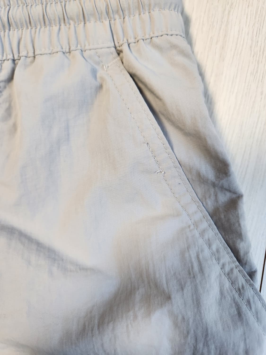 코드그라피 나일론 밴딩 반바지 사이즈m

여러 중고사이트에도 같이 판매하 상품이미지5