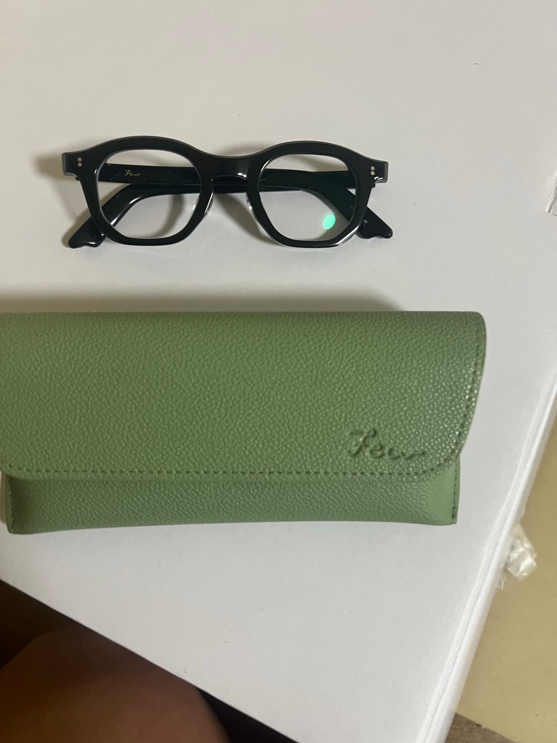 뉴. 아이웨어 few F27 C1 Black 44size 상품이미지3