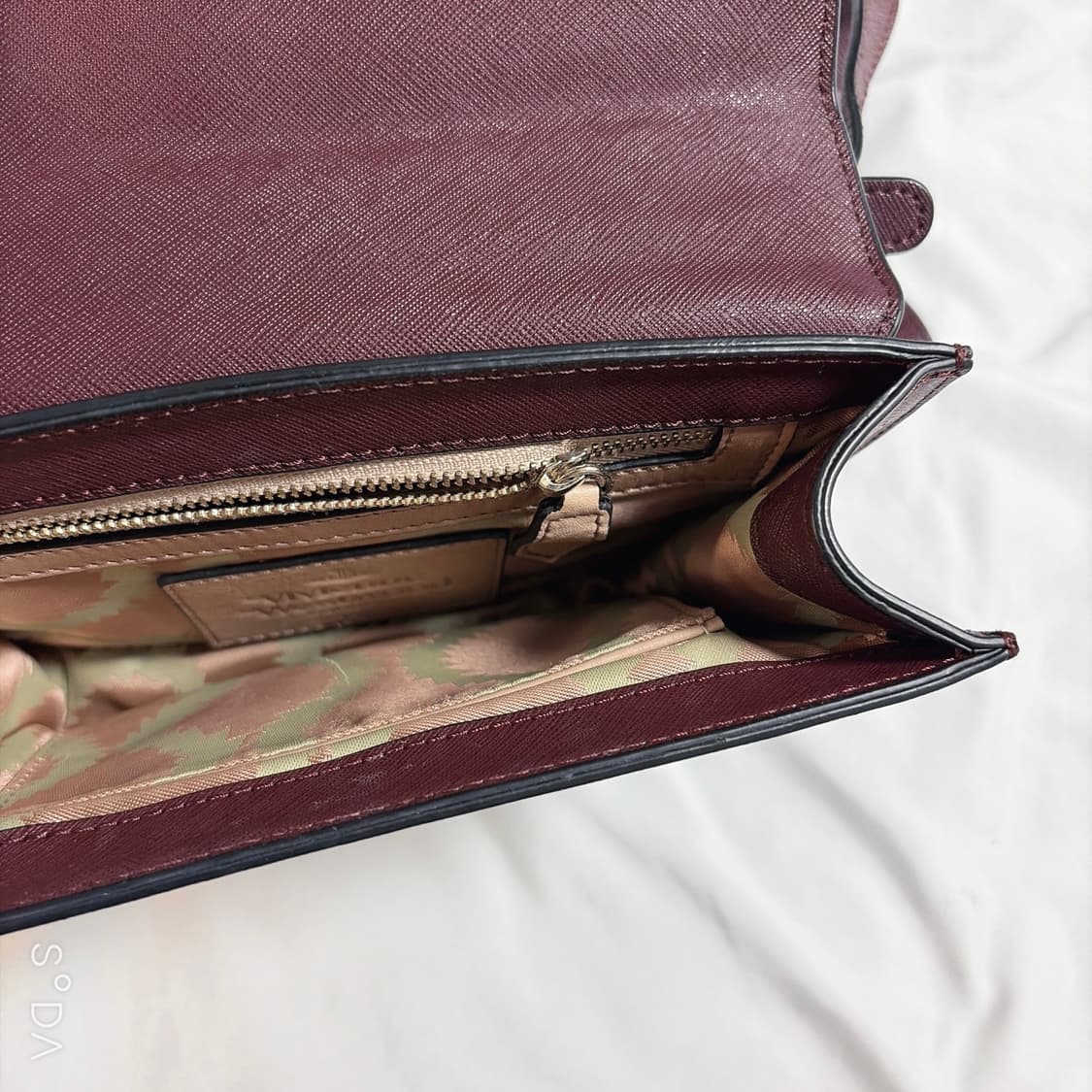 비비안웨스트우드 버건디 크로스백 상품이미지7