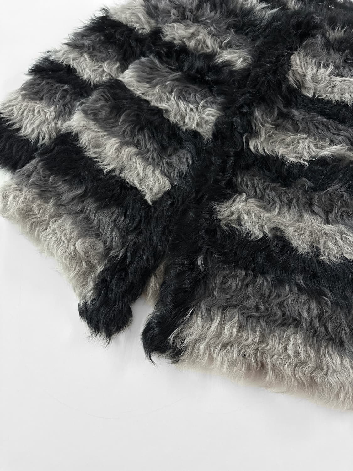 00s DKNY 스트라이프 쉐기 리얼 퍼 코트 상품이미지9