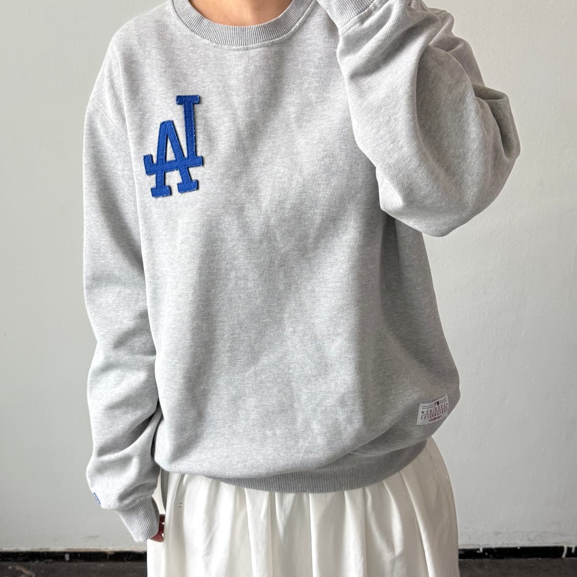 [XXL] 뉴에라 그레이 맨투맨 상품이미지1