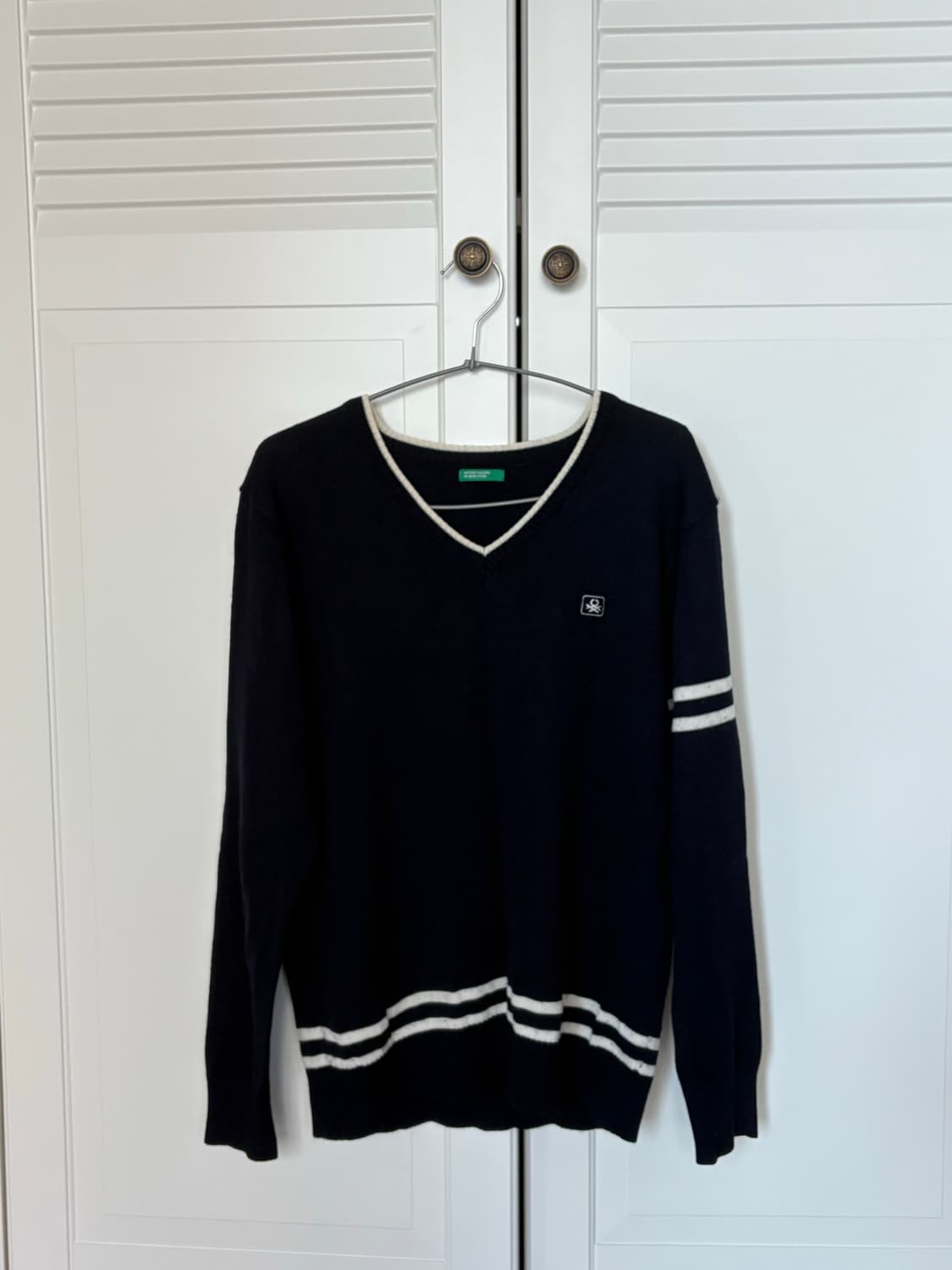 베네통 빈티지 브이넥 네이비 니트  상품이미지1