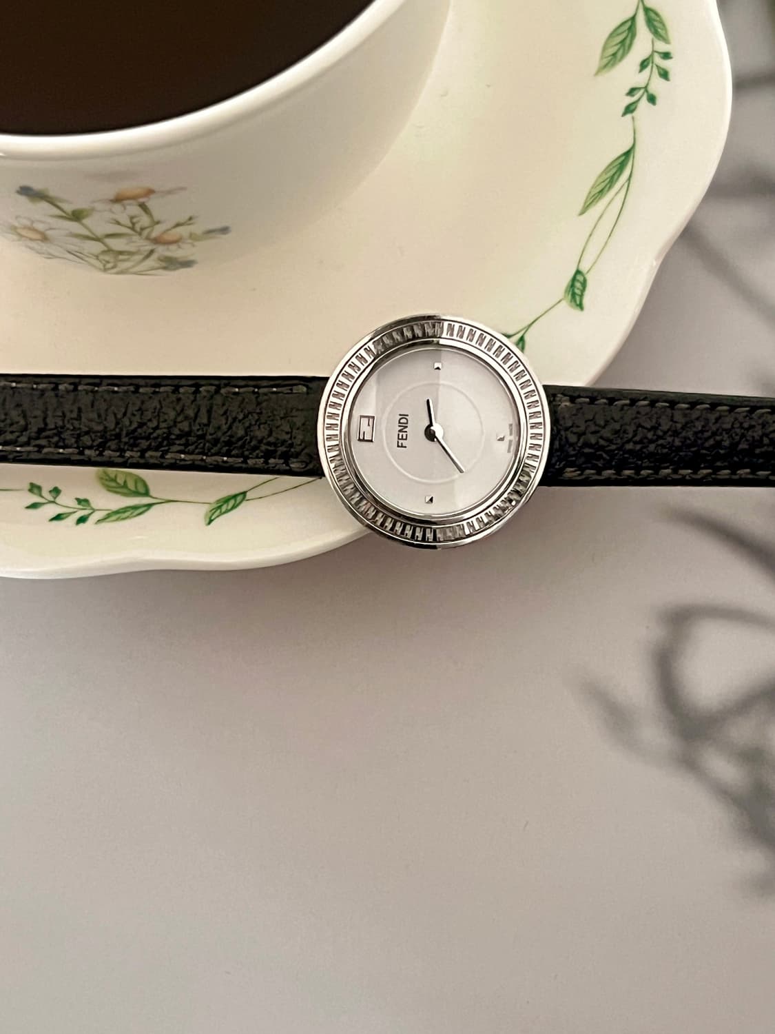 FENDI 마이웨이 실버 라운드 펜디 시계 상품이미지3