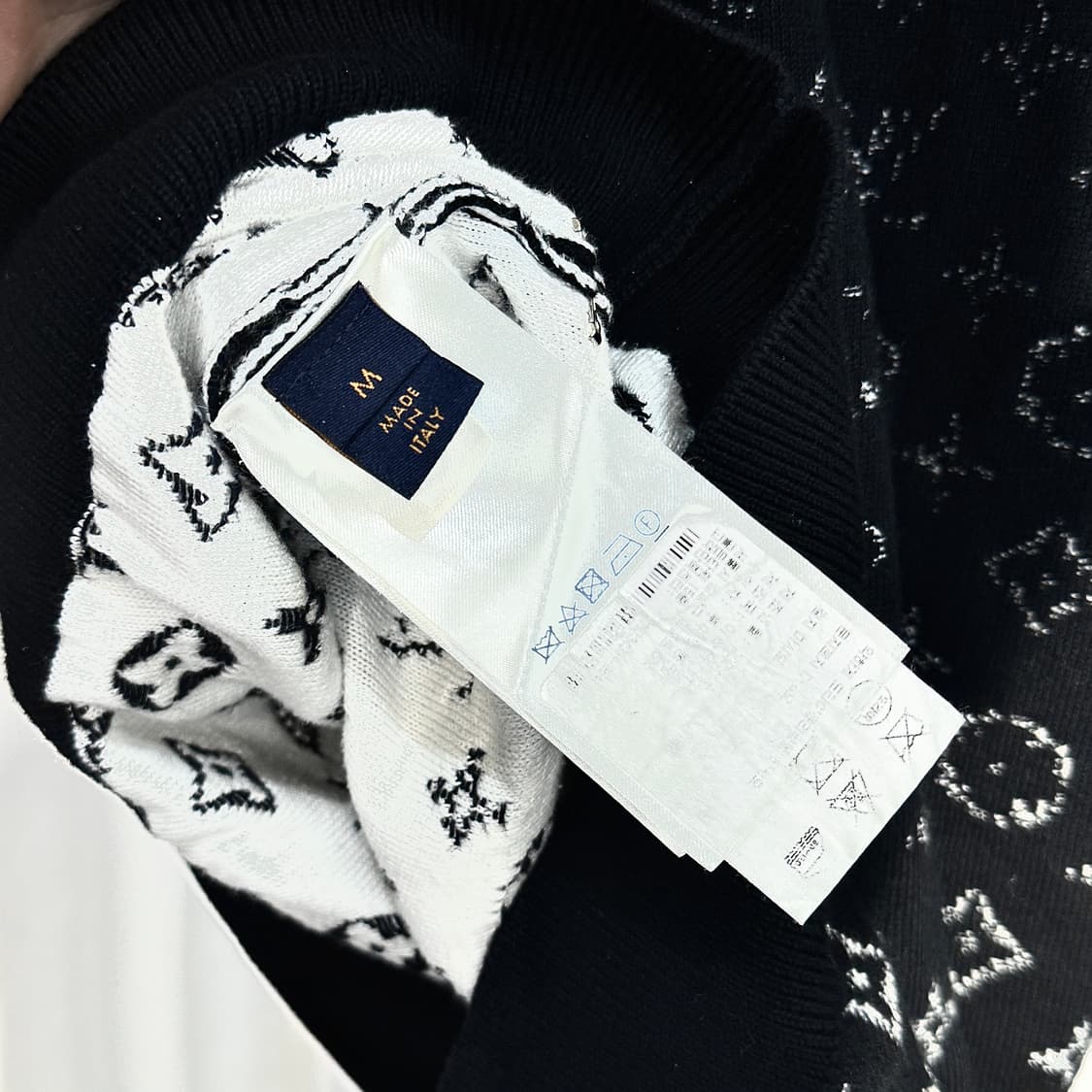 (M) 루이비통 모노그램 그라데이션 니트 블랙 상품이미지6