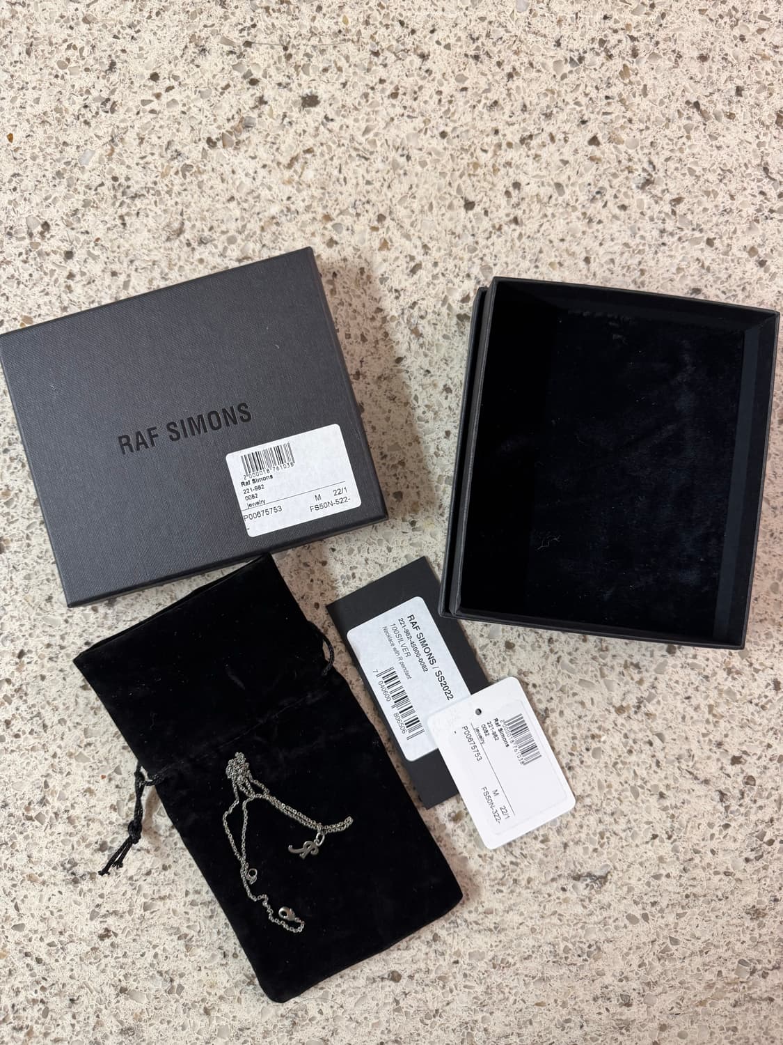 라프시몬스 R 펜던트 상품이미지2