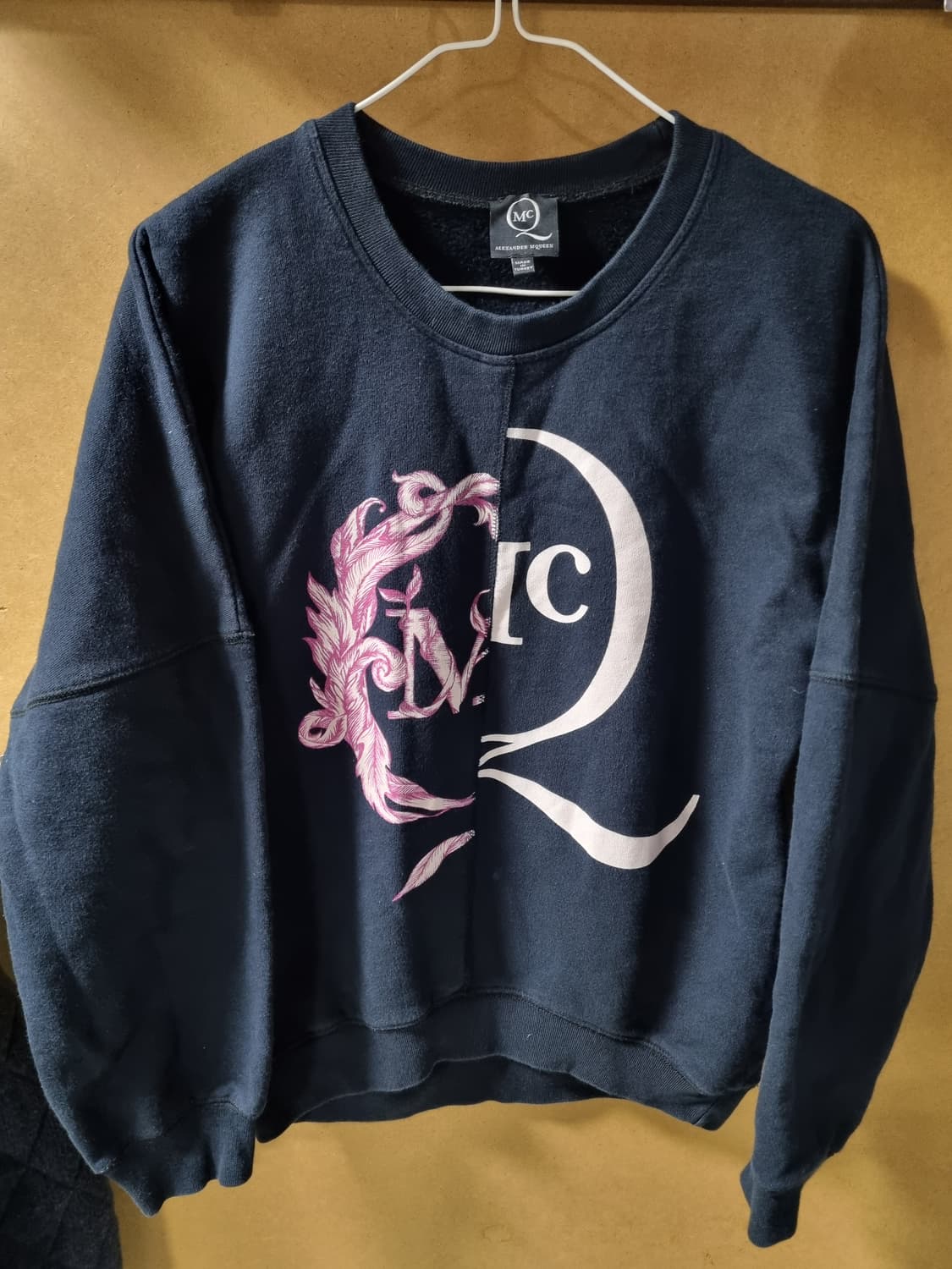 알렉산더맥퀸 여성 기모 맨투맨  상품이미지1