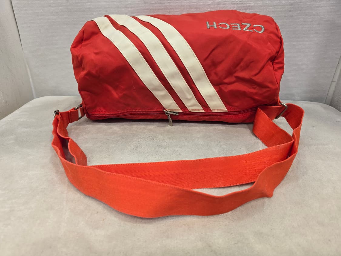 아디다스 올드스쿨 체코 CZECH 크로스백 더플백 상품이미지6