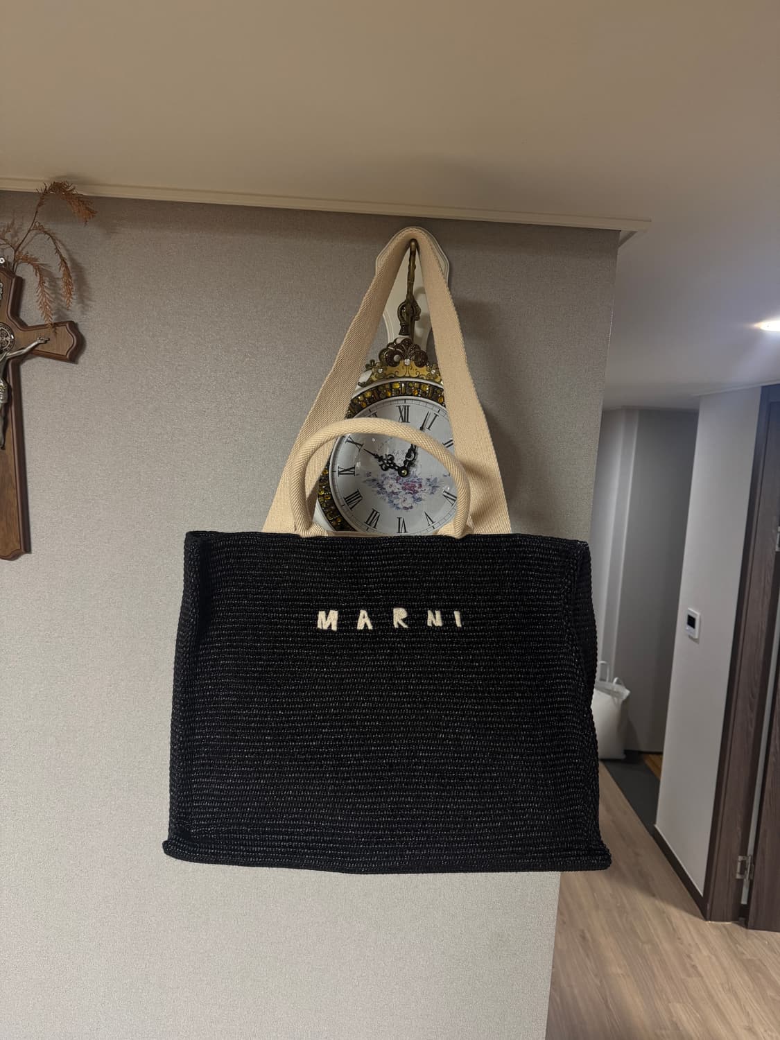 마르니 라피아 토트백 라지 가방 판매합니다 상품이미지1