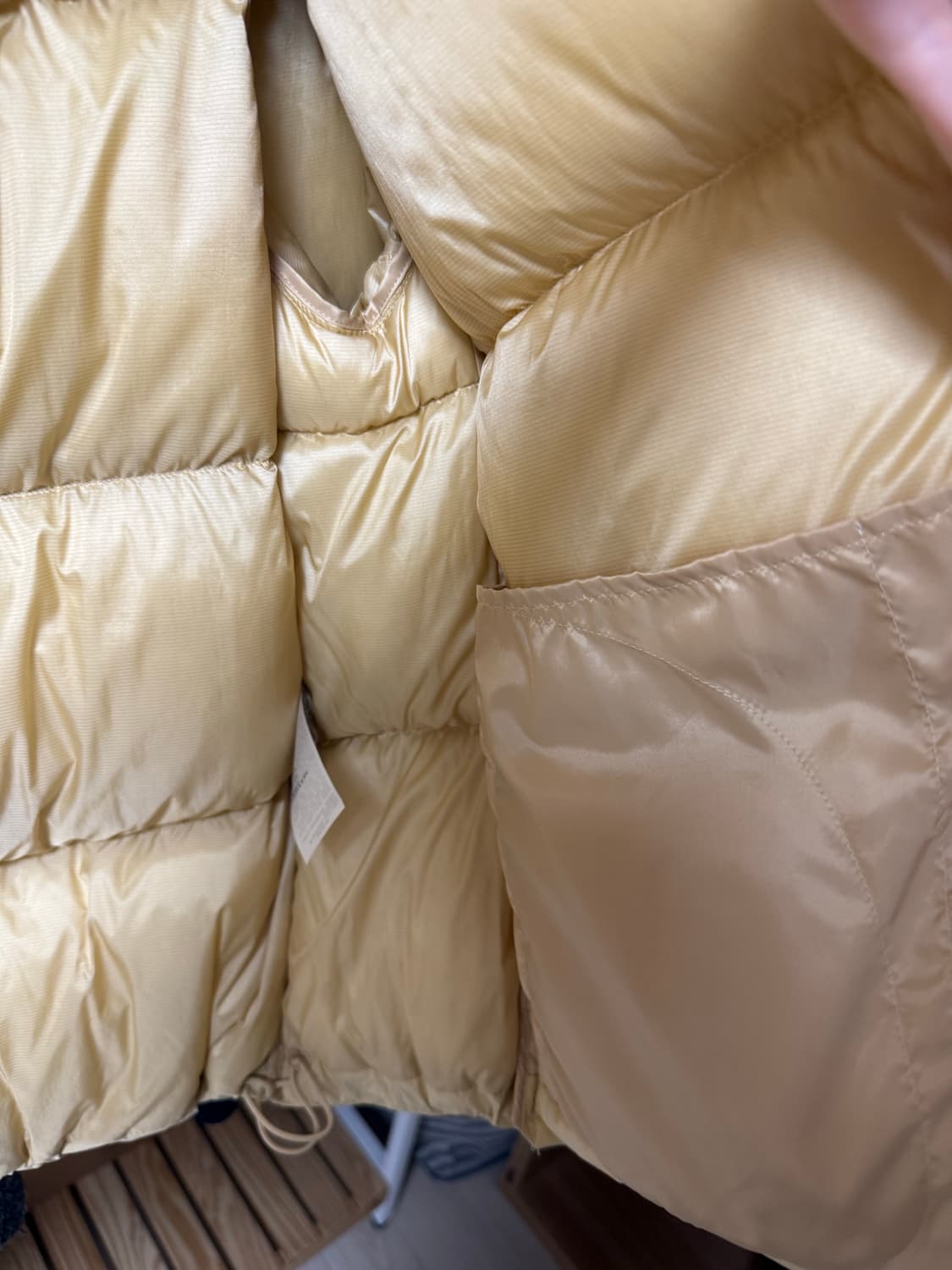 uniqlo 버터 컬러 패딩 상품이미지5