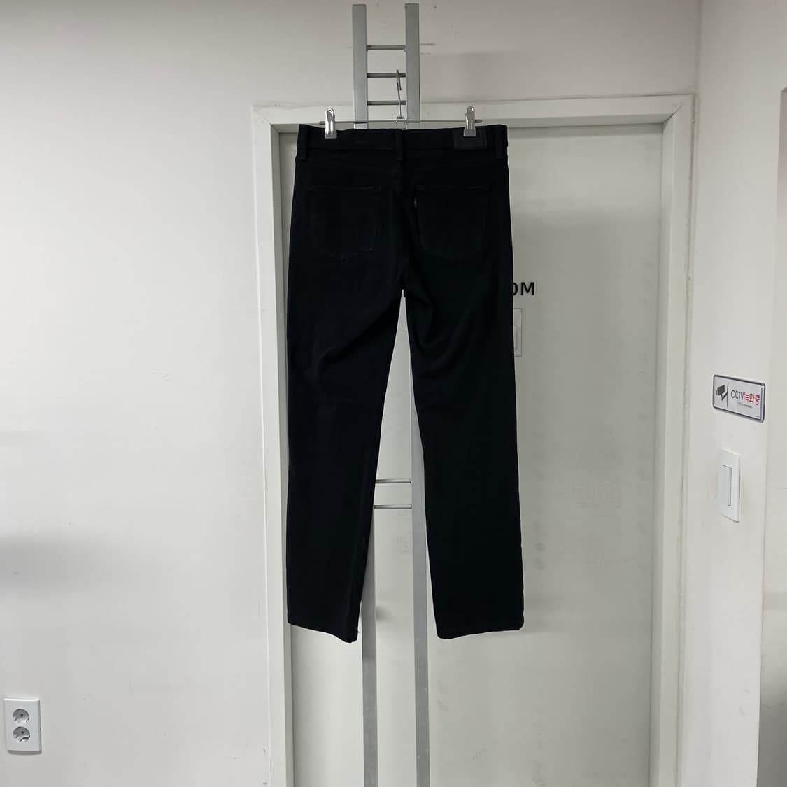 리바이스 블랙 데님 팬츠 28 상품이미지1