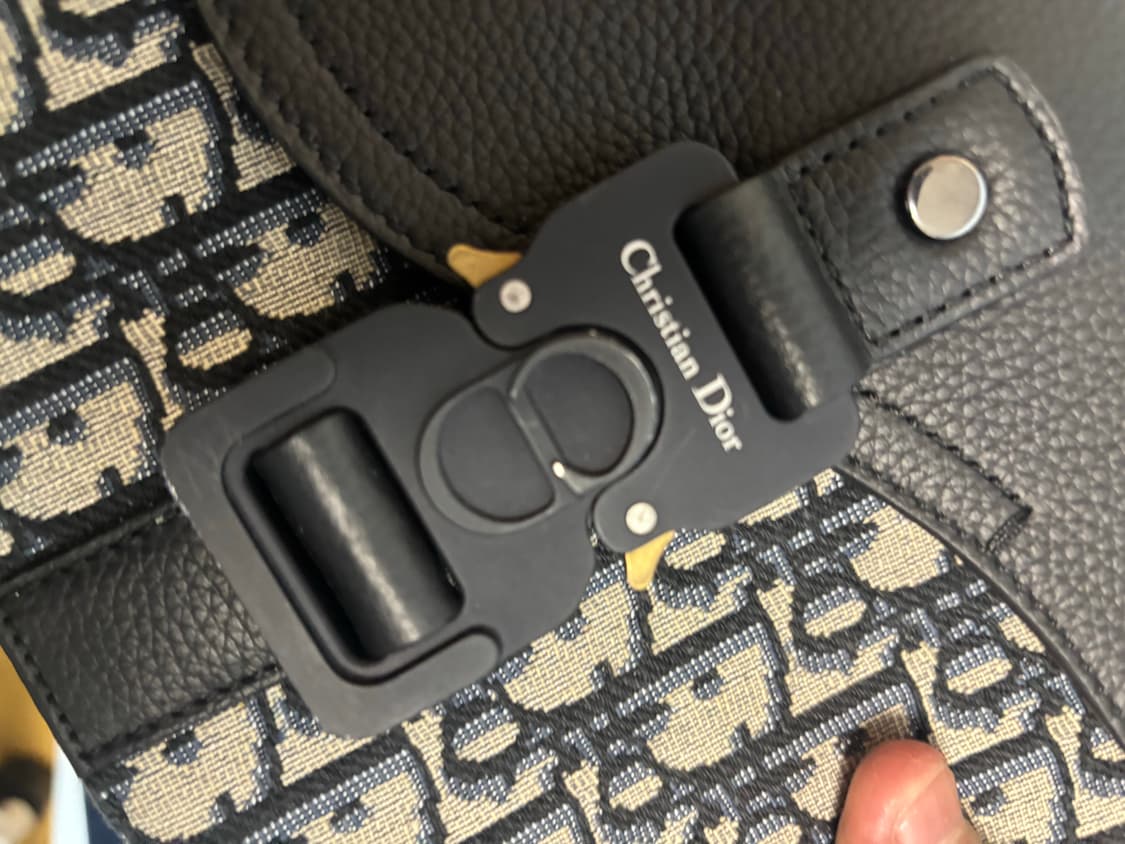 디올 스몰 스트랩 새들백 블랙 남성 크로스백 풀박스 상품이미지2