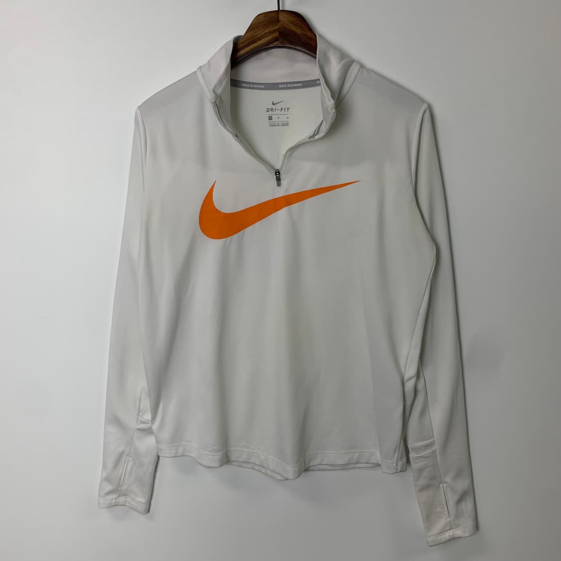 나이키 스우시 러닝 반집업 트레이닝 탑  상품이미지2