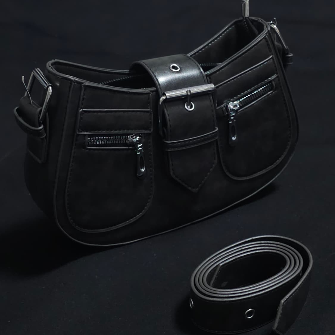 빈티지 무드 그란지 블랙 버클백 상품이미지2