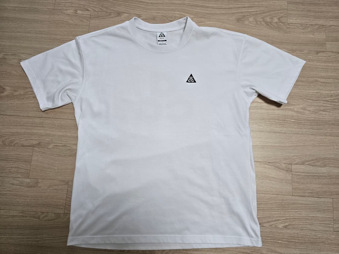 나이키 ACG 반팔티 상품이미지1