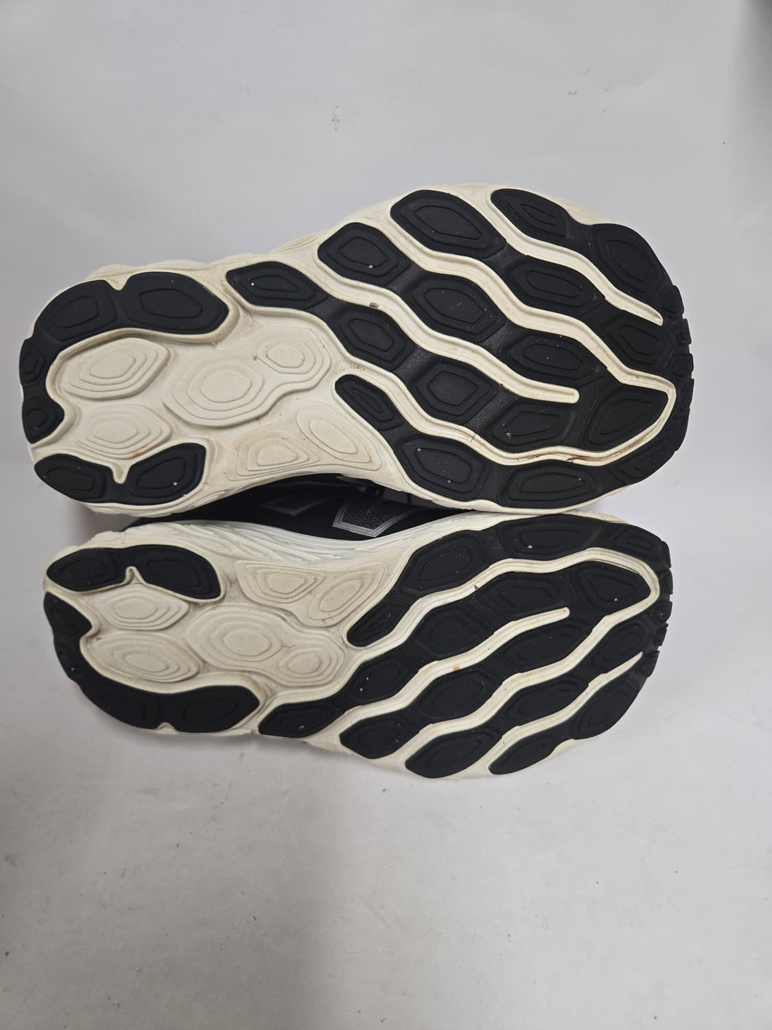 뉴발란스 Fresh Foam 880 러닝화 블랙 245 상품이미지6