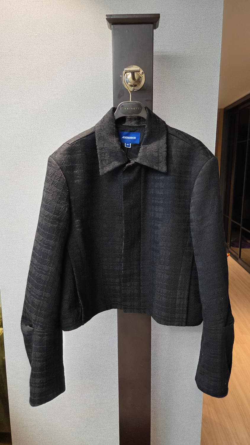 아더에러 자켓 팝니다. 상품이미지1