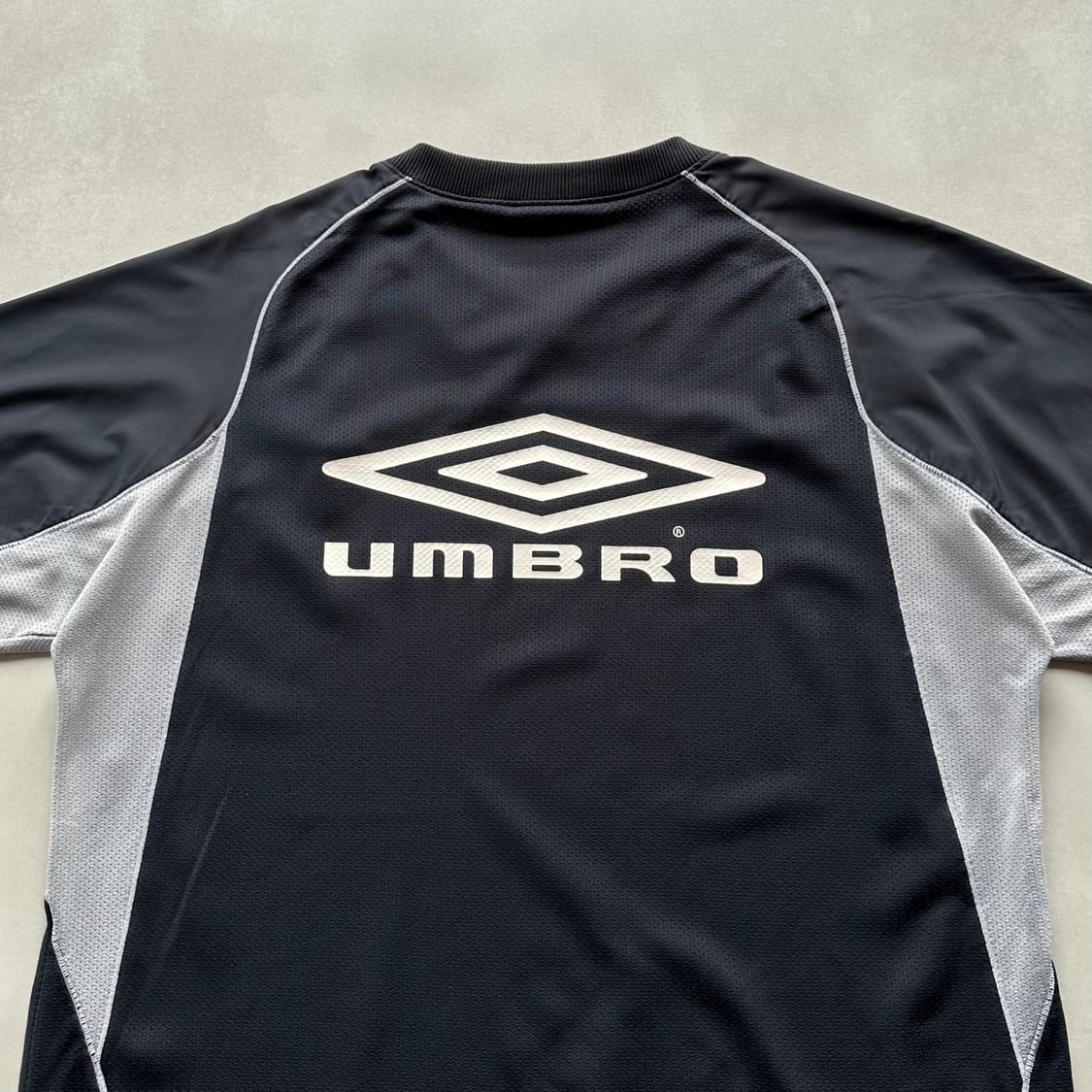 [L-XL]엄브로 메쉬 반팔 티셔츠 상품이미지6
