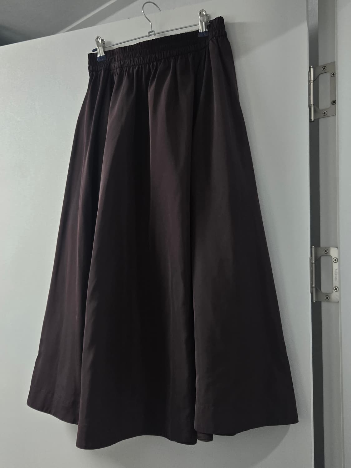 자라 zara 버건디 미디볼륨 스커트 xs/s 상품이미지4