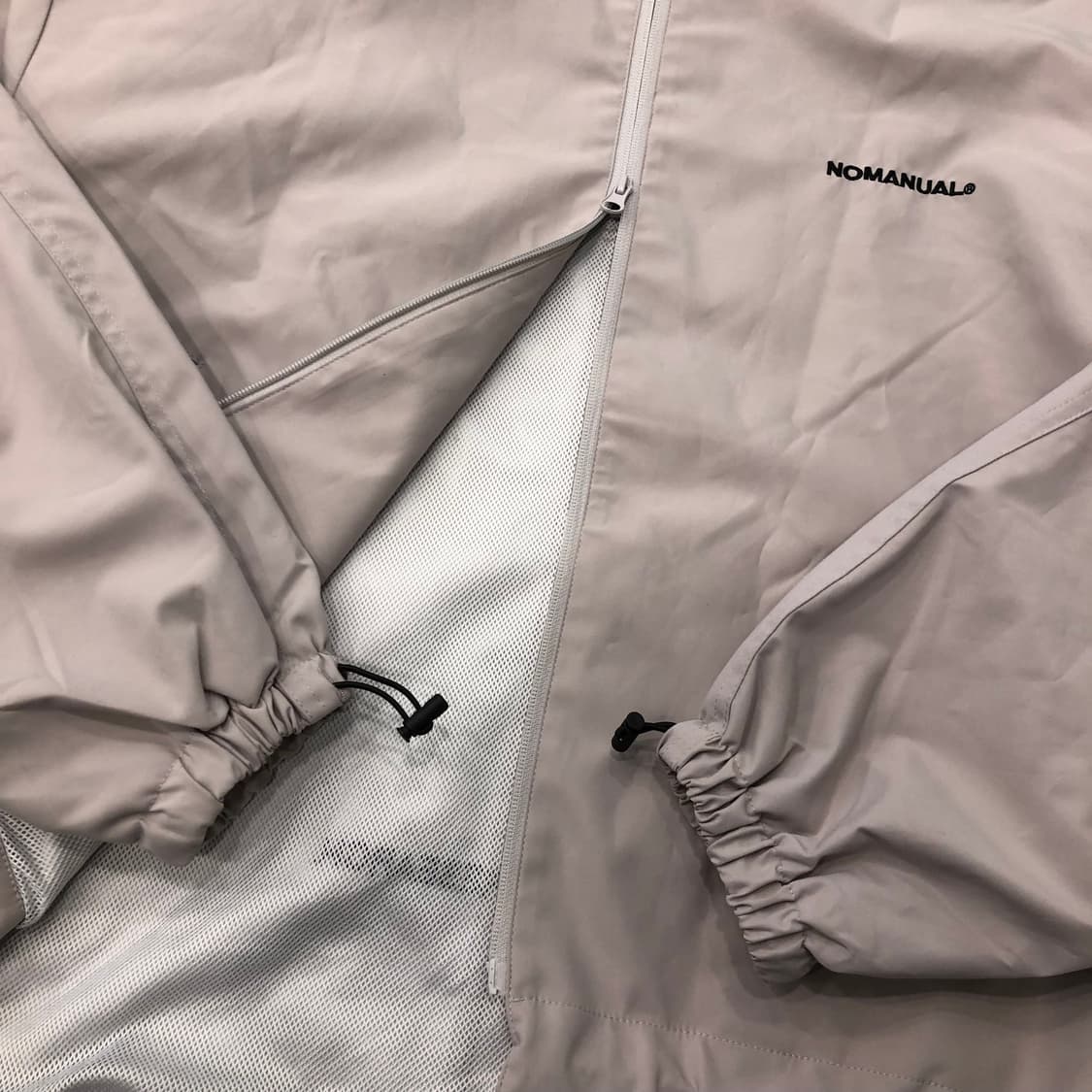 L 노매뉴얼 투웨이 후드 바람막이 자켓 상품이미지4